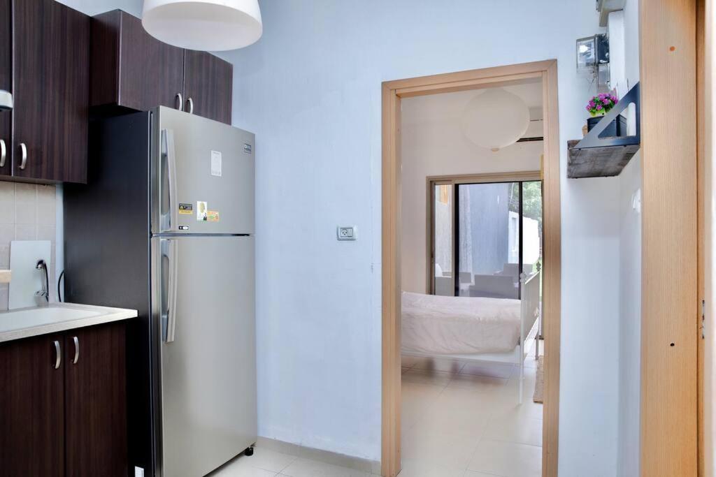 Homey Apartment Near The Beach Hadera Eksteriør billede